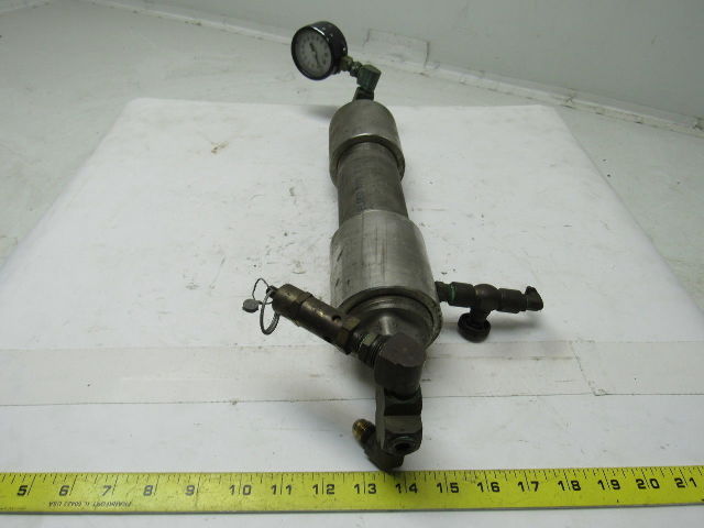Camco 304 Stainless 2" Dia. Accumulator W/Gauge & Pop Off Valve