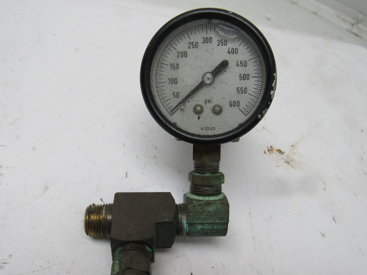 Camco 304 Stainless 2" Dia. Accumulator W/Gauge & Pop Off Valve