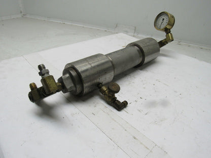 Camco 304 Stainless 2" Dia. Accumulator W/0 to 600PSI Brass Gauge
