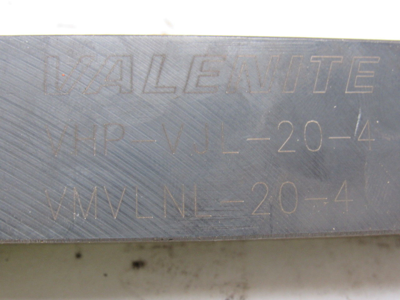 Valenite VHP-VJL-20-4 1-1/4" Square Shank Tool Holder 7" Length