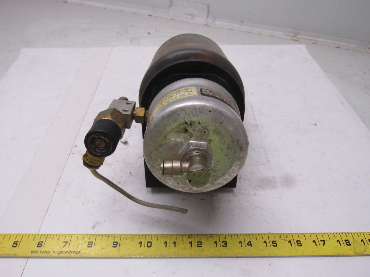 Tekawe A0P-EA,5 Air Operated Grease Pump From Weeke BP-140 CNC