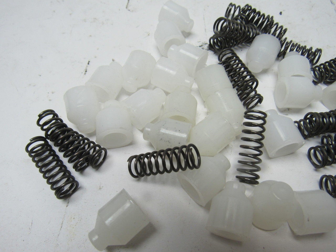 V0480 CNC Router Machine Pressure Nipple & Springs  for Matrix Pod Lot of 25