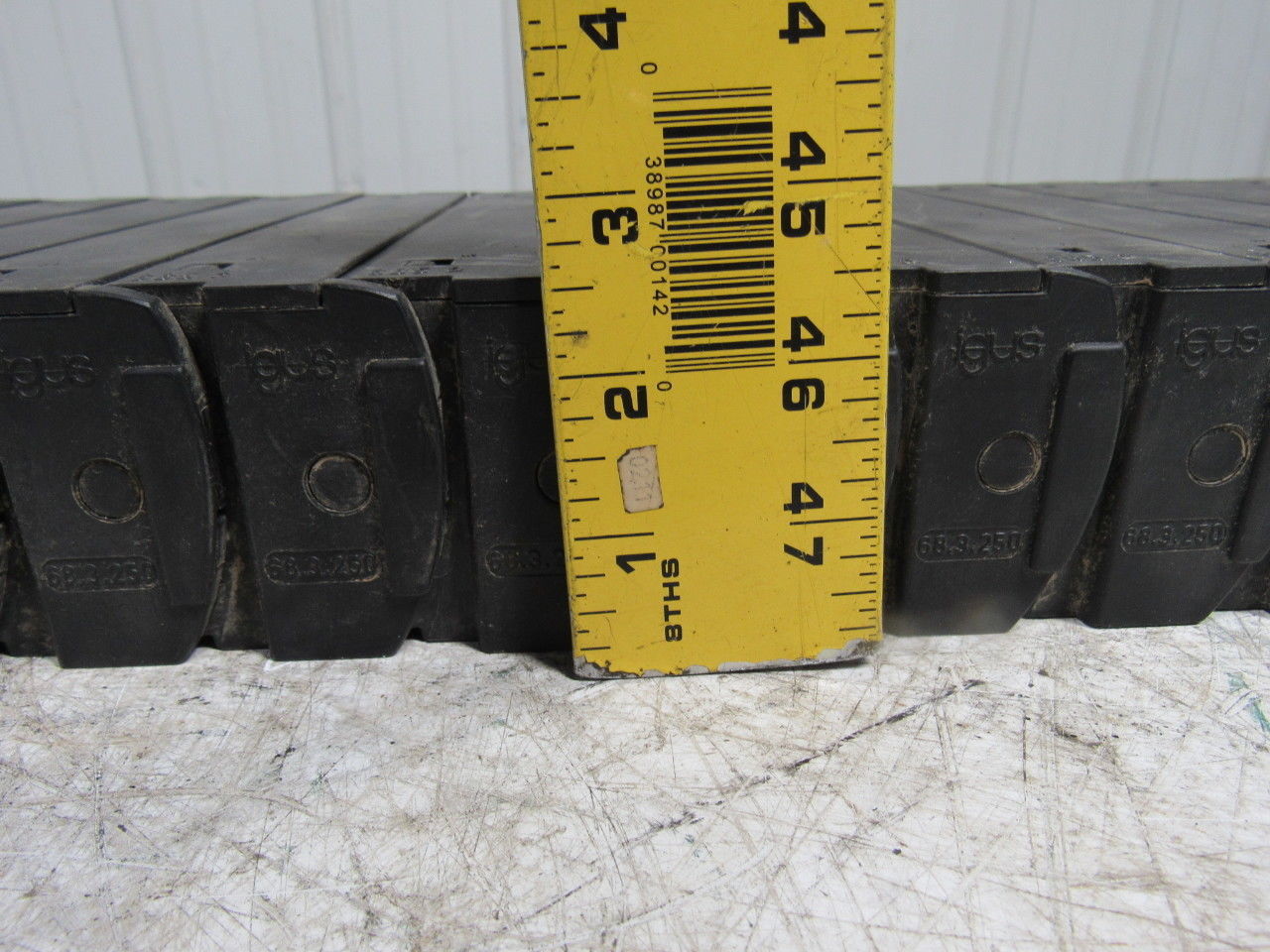 Igus 68.3.250 Energy Chain Wireway Cable Carrier 53" X 7-5/8"