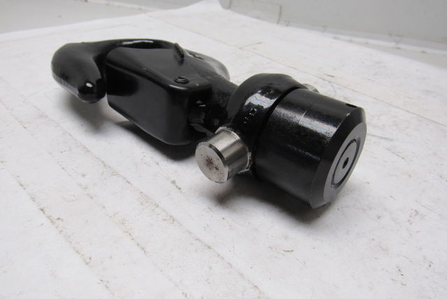 Forge Crane Hook Machined W/Safety Latch  Nr.1,6