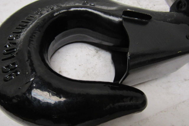 Forge Crane Hook Machined W/Safety Latch  Nr.1,6