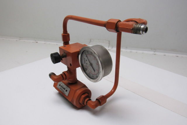 Racine FF5 NHPS 02S Air Bleed Valve 3000psi 4.0Gpm W/Gauge Isolator