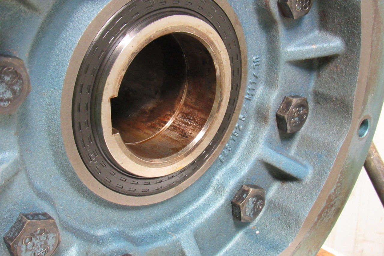 SEW EURODRIVE KAF107AQA190/1 Gear Reducer Drive 143.47:1  70800 lb-in Torque