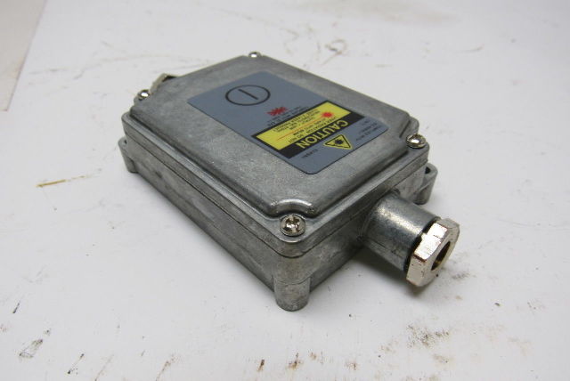 Raytek Digital Pyrometer Temperature Monitoring Sensing Head Communication Box