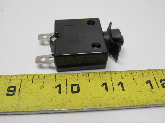 TUV 28A 125-250 VAC 32 VDC Push Reset Thermal Circuit Breaker Box Of 900