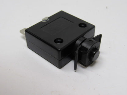 TUV 28A 125-250 VAC 32 VDC Push Reset Thermal Circuit Breaker Box Of 900
