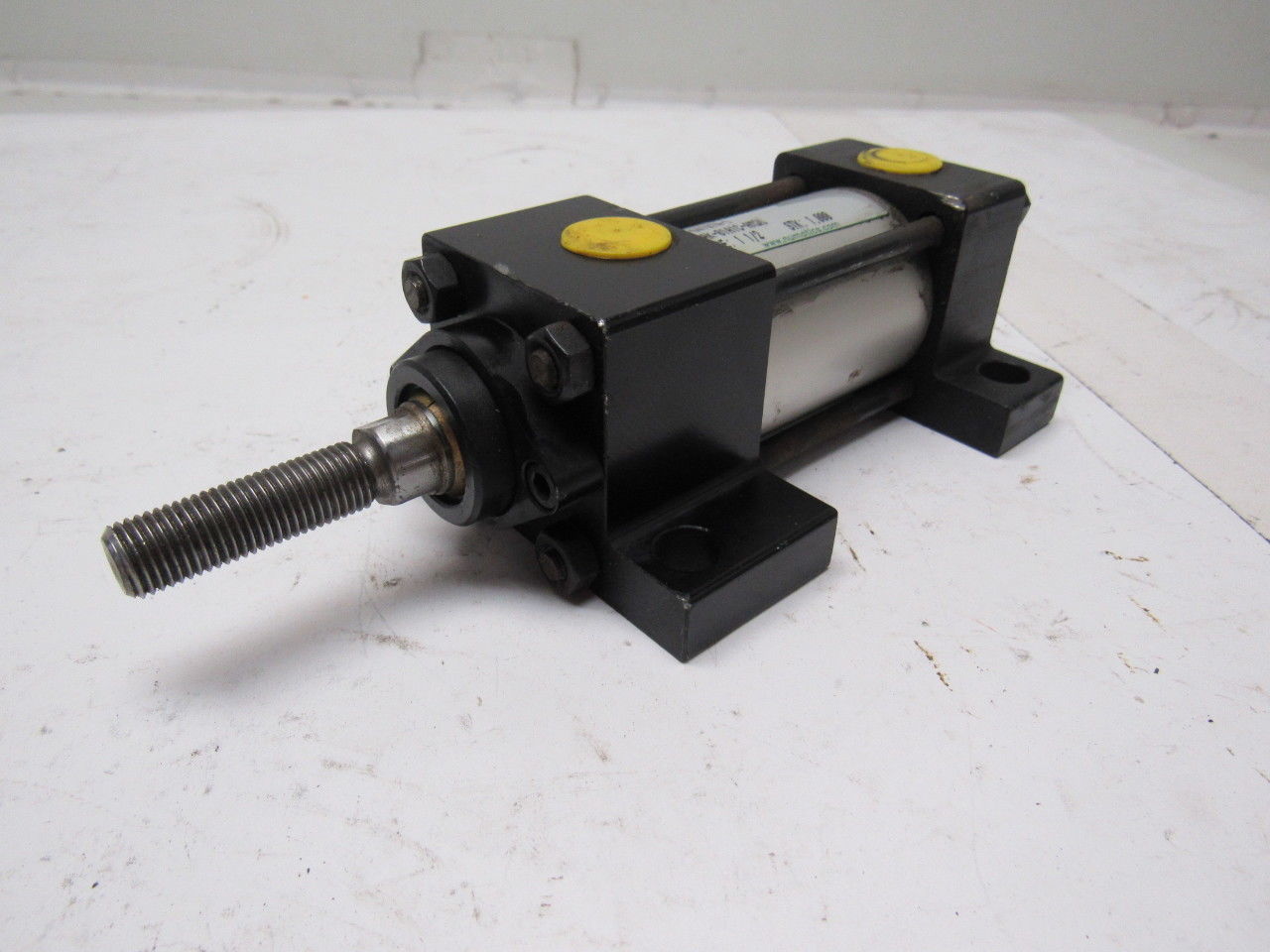 Numatics S2AK-01A1C-AM22 Pneumatic Air Cylinder 1-1/2" Bore 1" Stroke