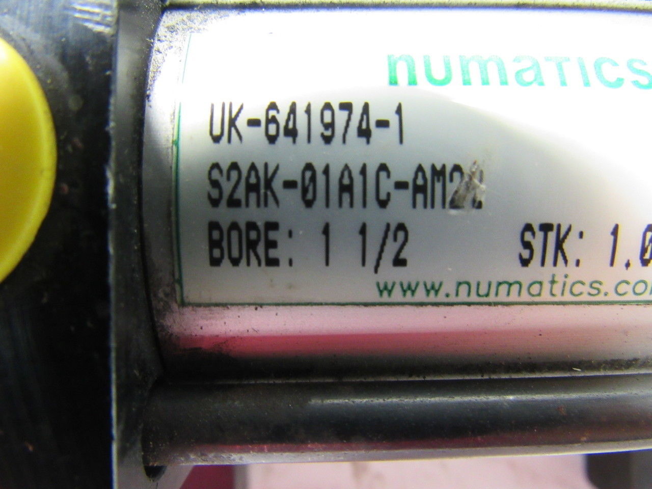Numatics S2AK-01A1C-AM22 Pneumatic Air Cylinder 1-1/2" Bore 1" Stroke