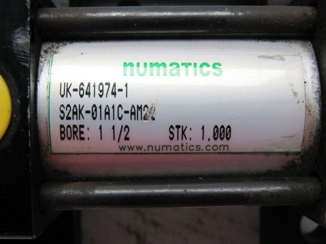 Numatics S2AK-01A1C-AM22 Pneumatic Air Cylinder 1-1/2" Bore 1" Stroke