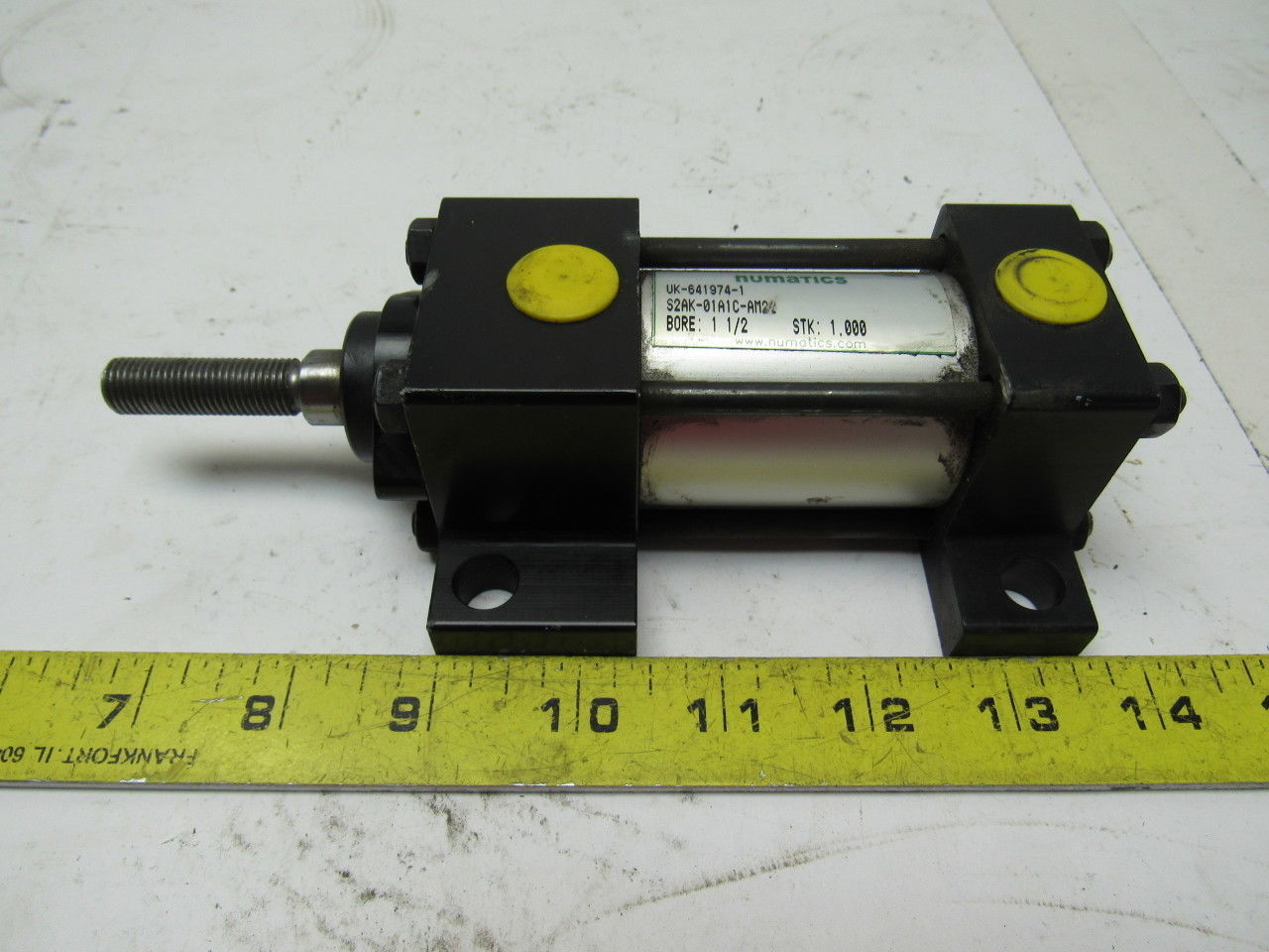 Numatics S2AK-01A1C-AM22 Pneumatic Air Cylinder 1-1/2" Bore 1" Stroke