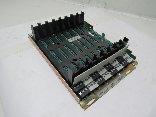 Siemens 500-5892 Base Module Rack 8 Slot