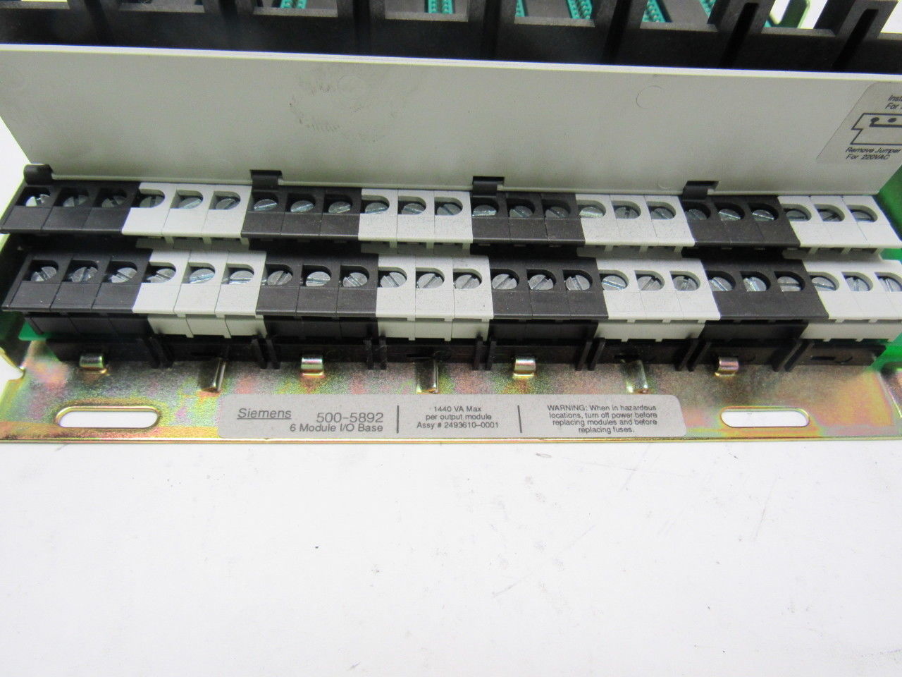 Siemens 500-5892 Base Module Rack 8 Slot