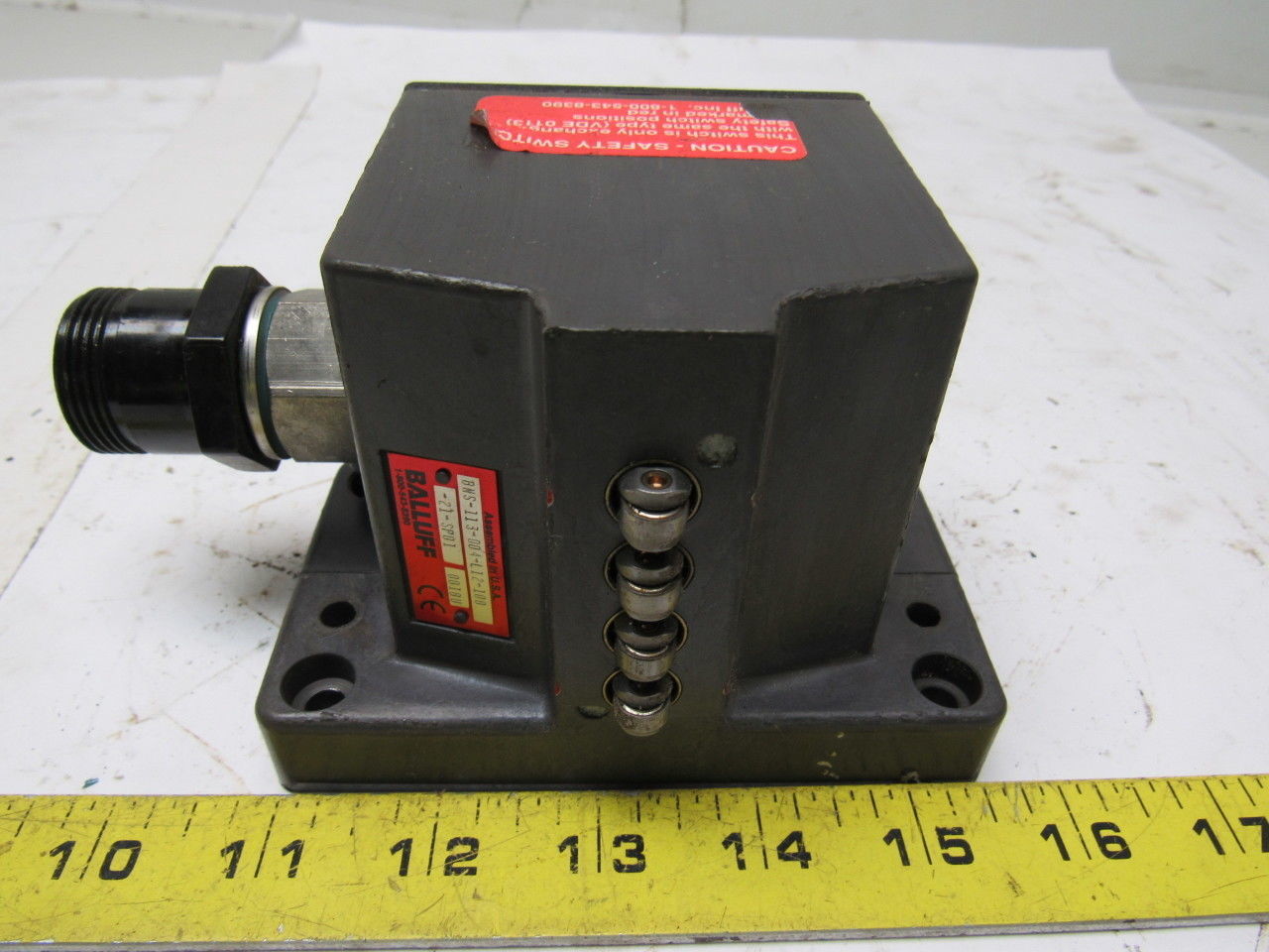 Balluff BNS-113-D04-L12-100 Mechanical 4 Position Roller Limit Switch