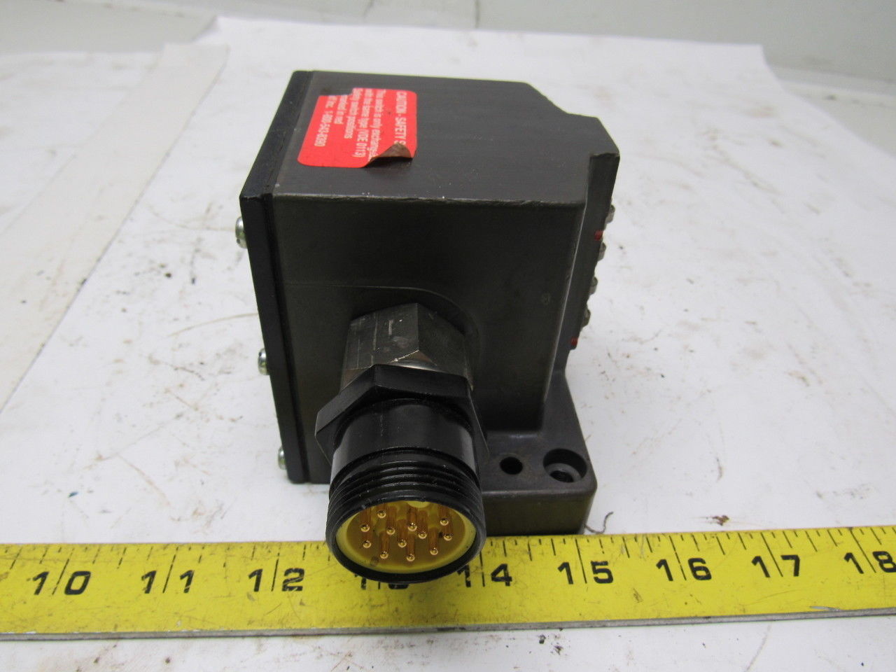 Balluff BNS-113-D04-L12-100 Mechanical 4 Position Roller Limit Switch