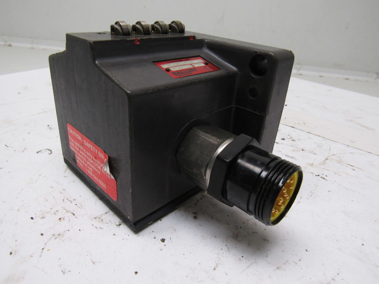 Balluff BNS-113-D04-L12-100 Mechanical 4 Position Roller Limit Switch