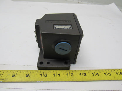 Balluff BNS-819-D03-R12-100 Mechanical 3 Position Roller Limit Switch