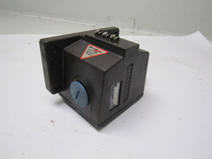 Balluff BNS-819-D03-R12-100 Mechanical 3 Position Roller Limit Switch