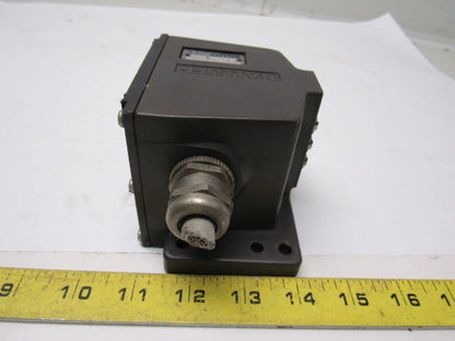 Balluff BNS-819-D03-R12-100 Mechanical 3 Position Roller Limit Switch