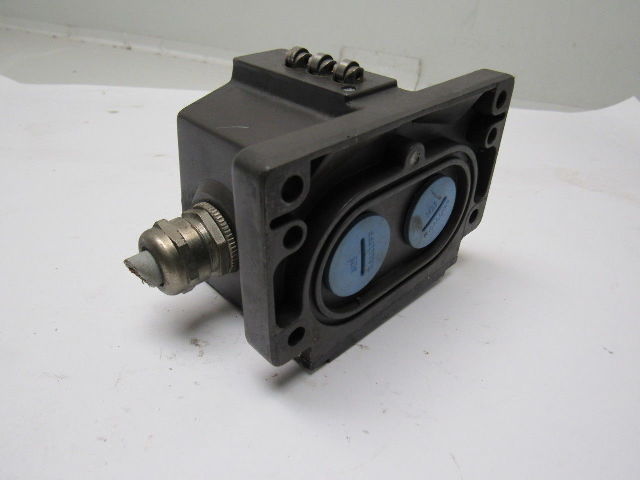 Balluff BNS-819-D03-R12-100 Mechanical 3 Position Roller Limit Switch