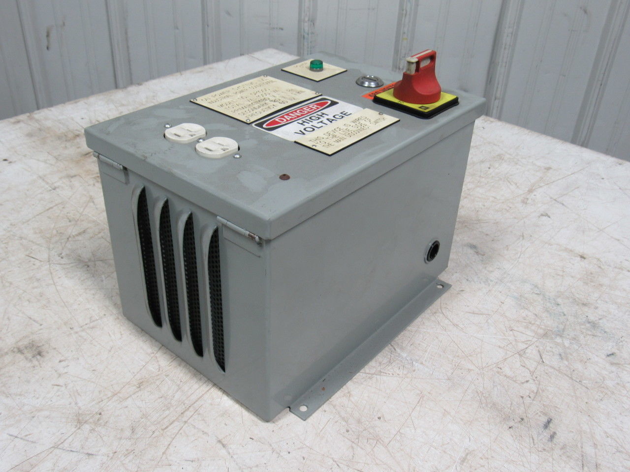 On Power Systems OP1000 Power Conditioner Transformer 1000VA 480V Pri 120V Sec.
