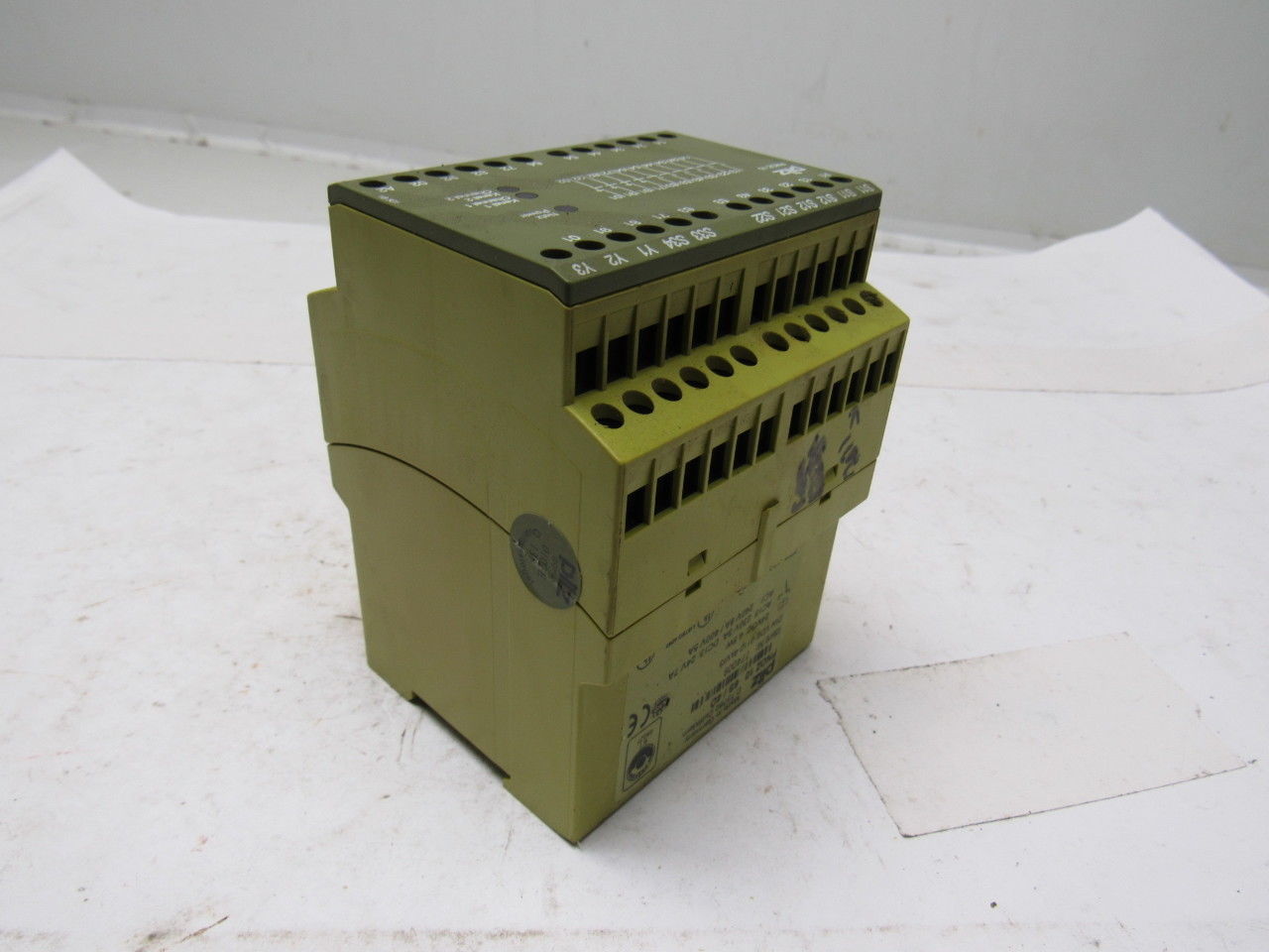 Pilz 774003 PNOZ 10 6S/4O Safety Relay Terminal Block