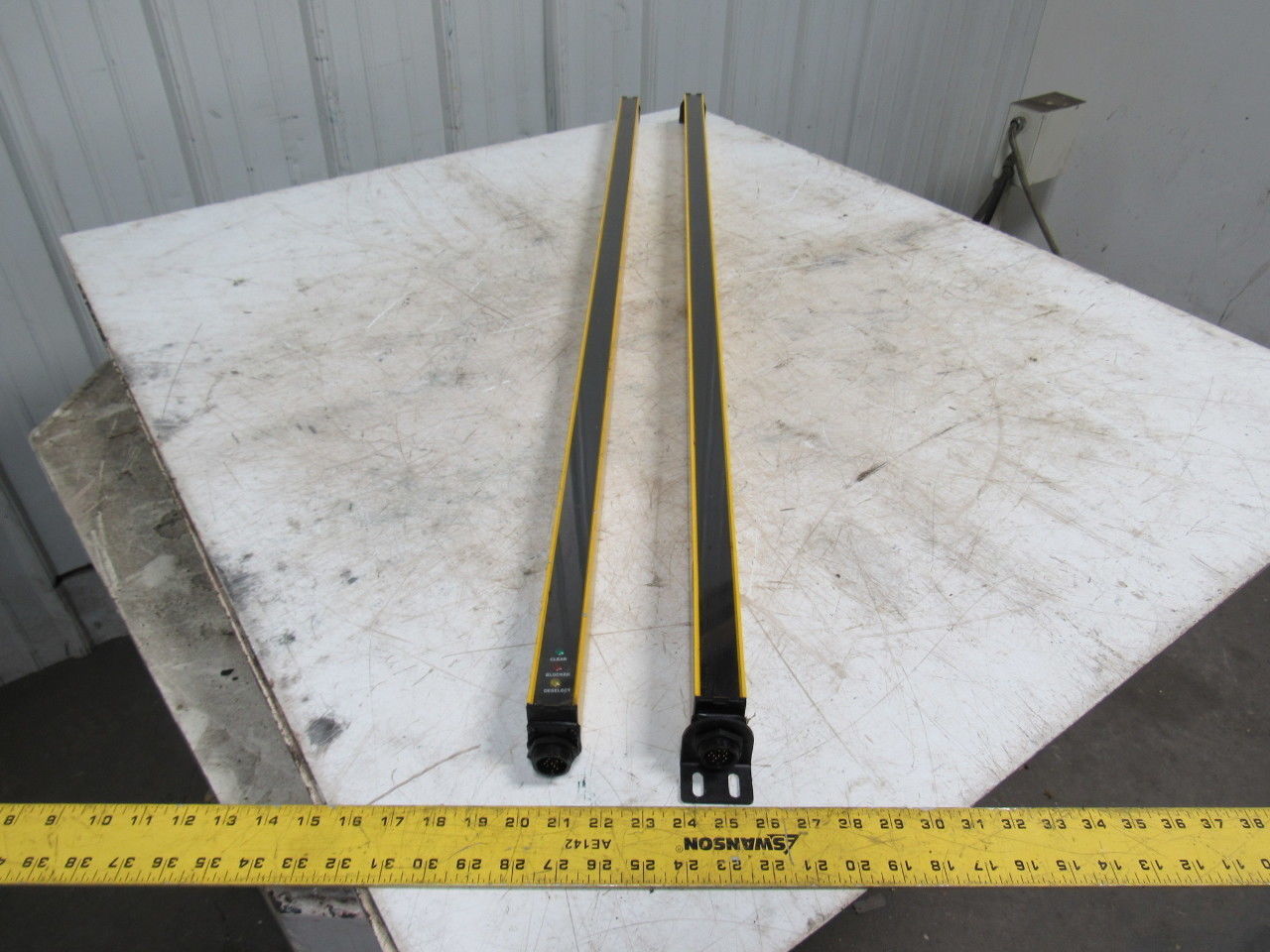 Dolan-Jenner SS950-48000 Safescan 9 Safety Light Bar Curtain Set 30' Max Range