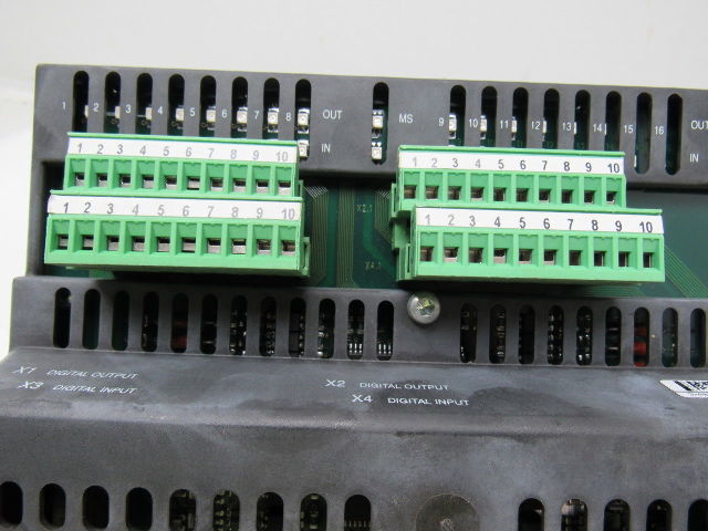 ABB DSQC 328 3HAB7229-1 Digital I/O Board