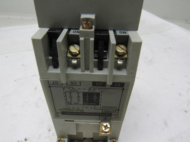 A-B Allen Bradley 700-RTC10100U24 Series A Adjustable Relay Time 24vdc