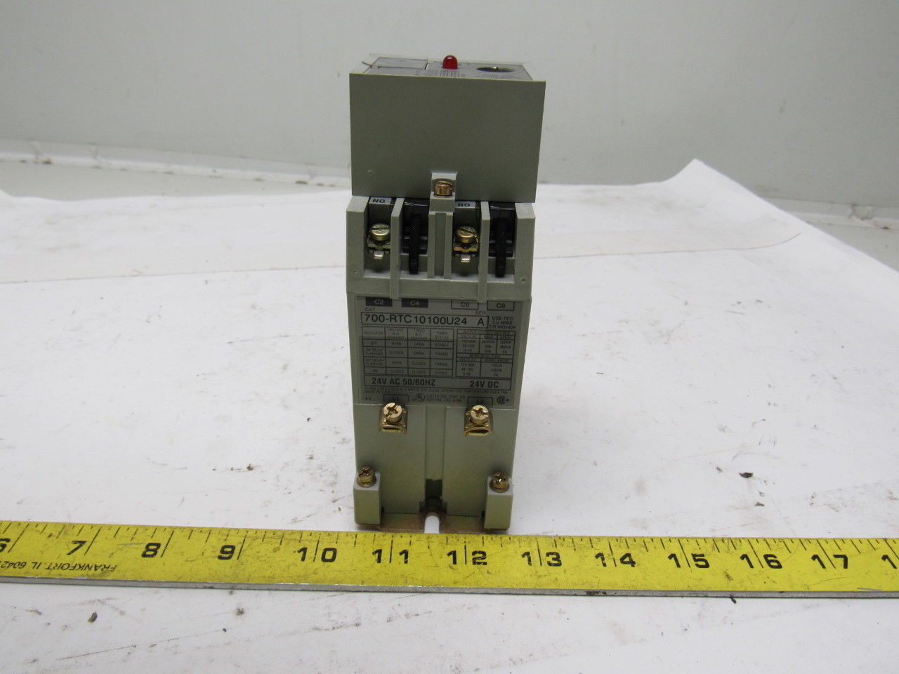 A-B Allen Bradley 700-RTC10100U24 Series A Adjustable Relay Time 24vdc