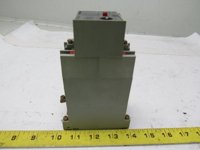 A-B Allen Bradley 700-RTC1110OU24 Series A Solid State Adjustable Timing Relay