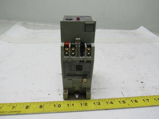 A-B Allen Bradley 700-RTC1110OU24 Series A Solid State Adjustable Timing Relay
