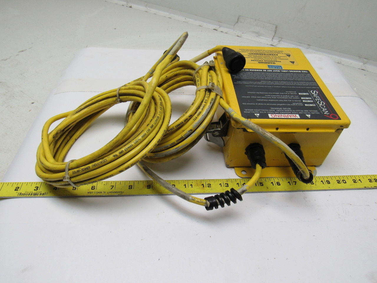 Dolan Jenner Industries SafeScan 9 SS930-11010 Light Curtain Control Box