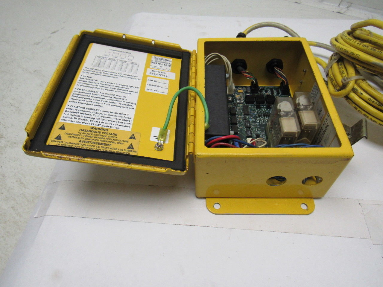 Dolan Jenner Industries SafeScan 9 SS930-11010 Light Curtain Control Box
