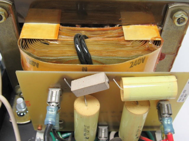 ONEAC  006-716 Power Conditioning Transformer In 120/240/480 Out 120/240 1Ph