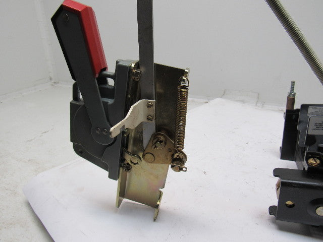 Allen Bradley 1494V-DS30 Series A 30A 3 Pole Disconnect Block W/Door Operator