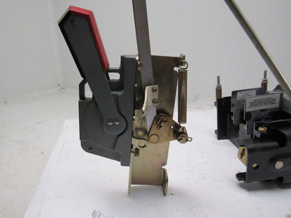 Allen Bradley 1494V-DS30 Series A 30A 3 Pole Disconnect Block W/Door Operator