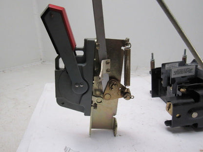 Allen Bradley 1494V-DS30 Series A 30A 3 Pole Disconnect Block W/Door Operator
