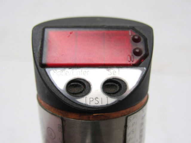 IFM Efector PN7224 Pressure Sensor Switch