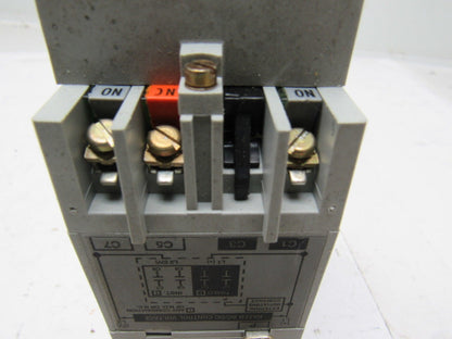 Allen Bradley 700-RTC13Z010U24 Solid State Fixed Time Delay Relay OFF 1 SEC.