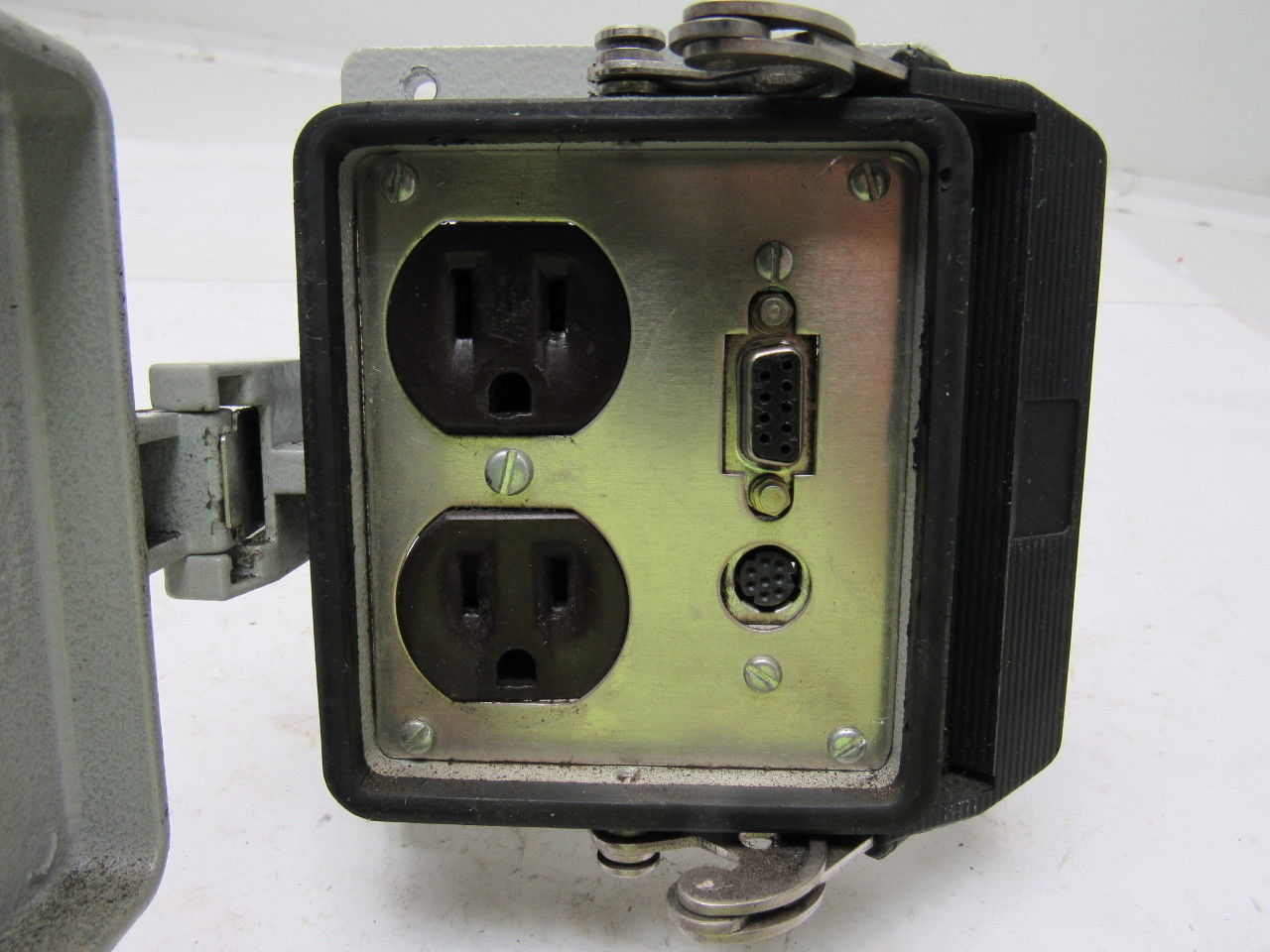 IME CPP-J109/CDR-J100 Allen Bradley DH + Programming Port/Duplex Receptacle