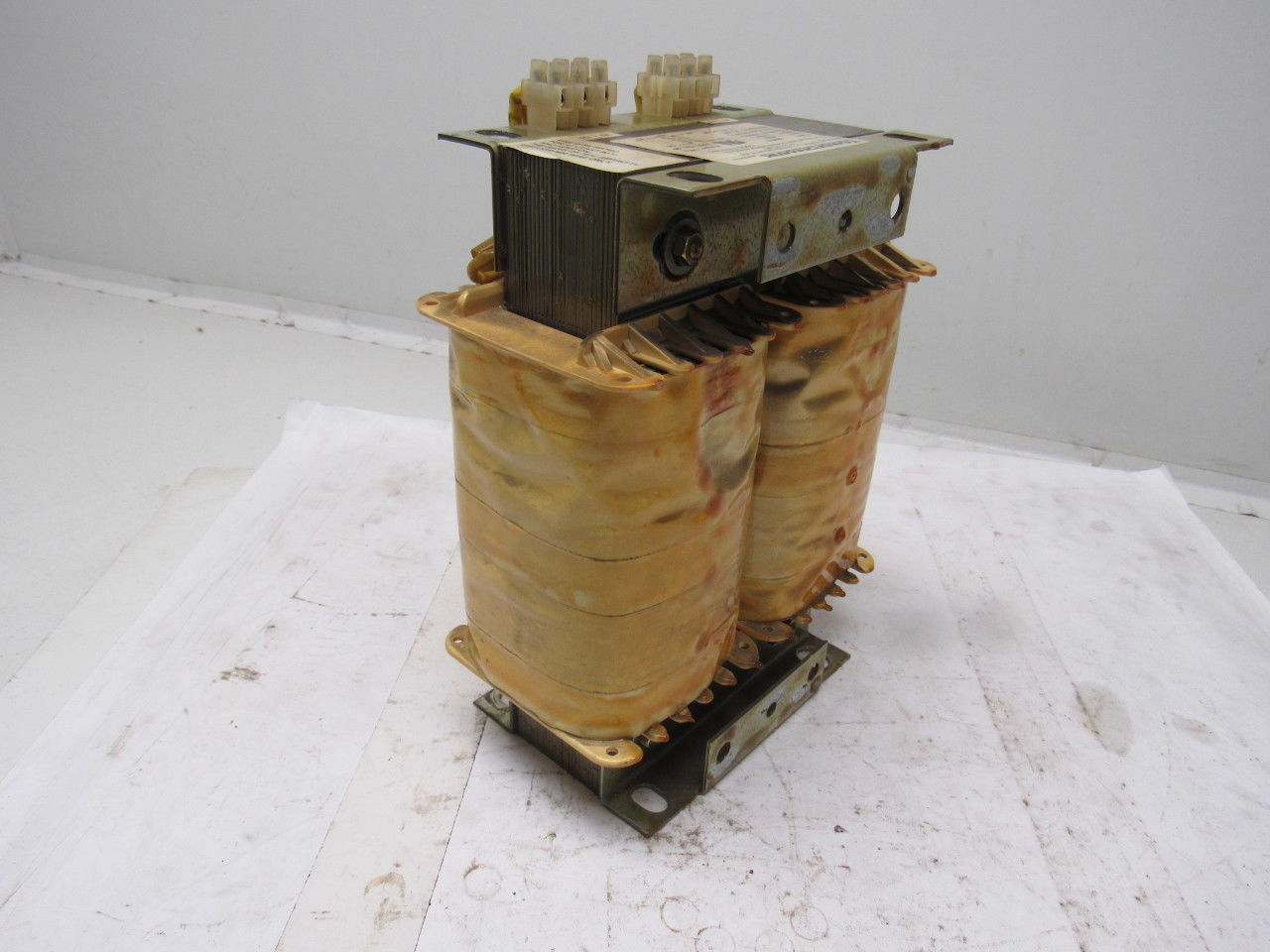 Transformatik 64499-901 Isolation Transformer 1800VA 230V Output 50/60Hz