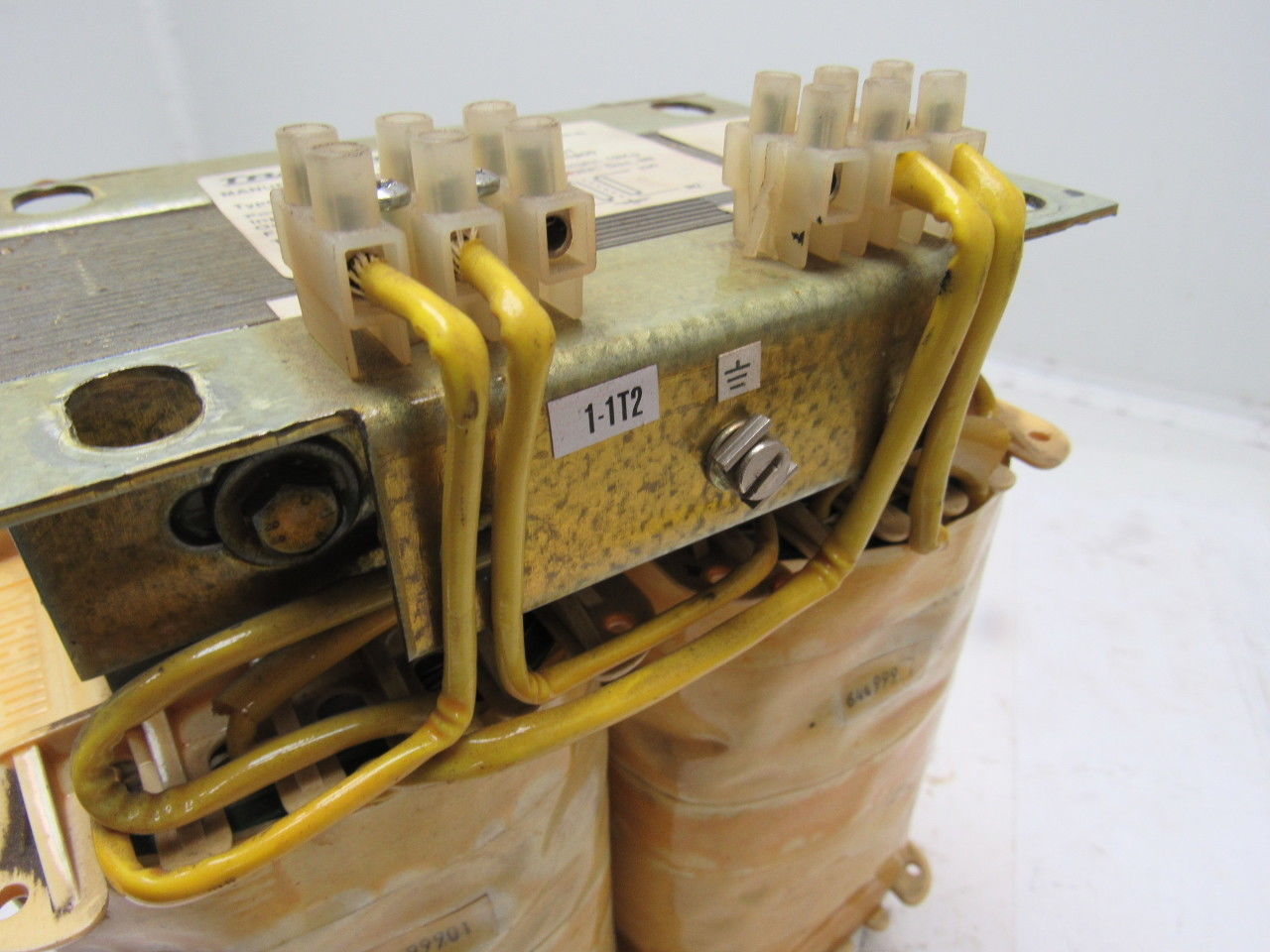 Transformatik 64499-901 Isolation Transformer 1800VA 230V Output 50/60Hz