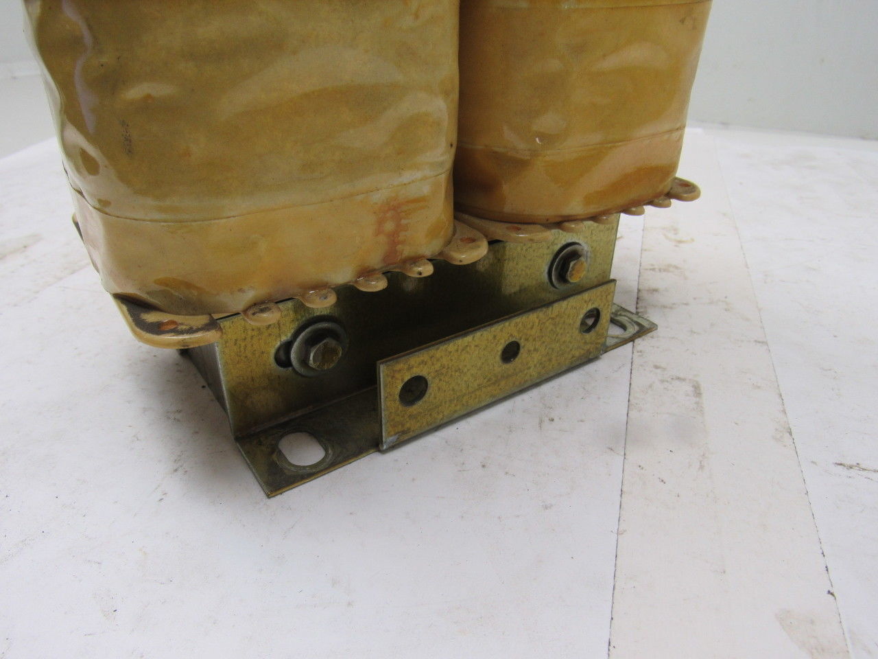 Transformatik 64499-901 Isolation Transformer 1800VA 230V Output 50/60Hz