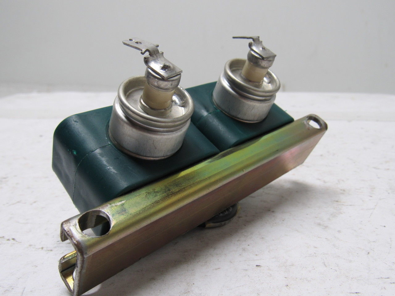 Siemens B25835-K6474-K007 Capacitor W/Holder Lot of 2