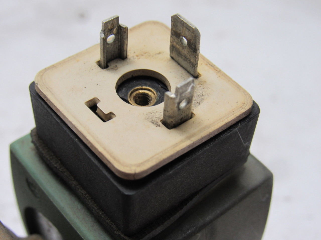Hankison 532-04-200S Automatic Elect. Drain 1/2 NPT 115V