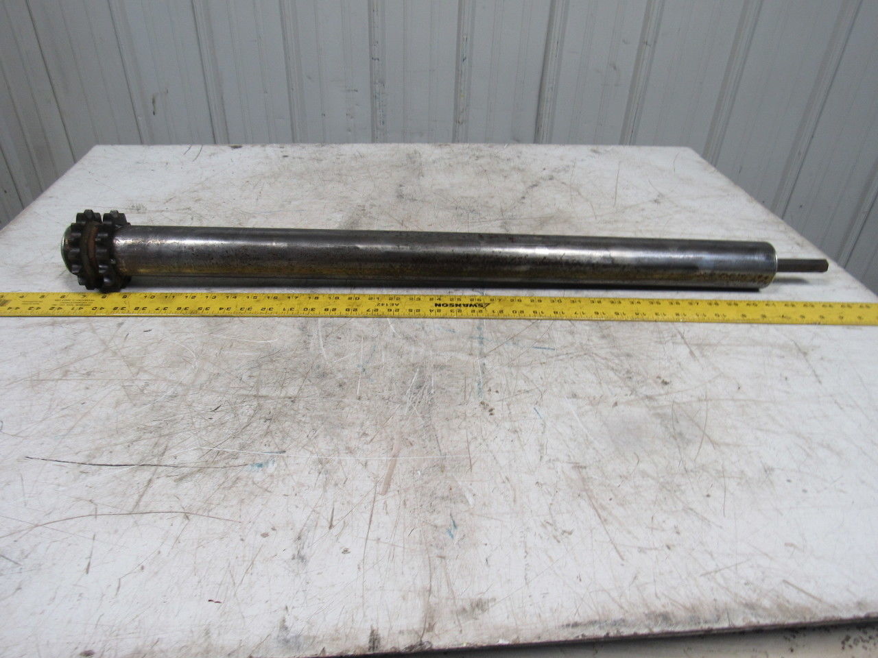 Chain Driven Double Sprocket Pallet Conveyor Roller 2-1/2"x36"BF 11/16" Hex 15T